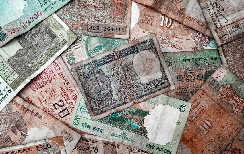 Why India Uses Cotton Instead of Paper to Print Its Currency Notes