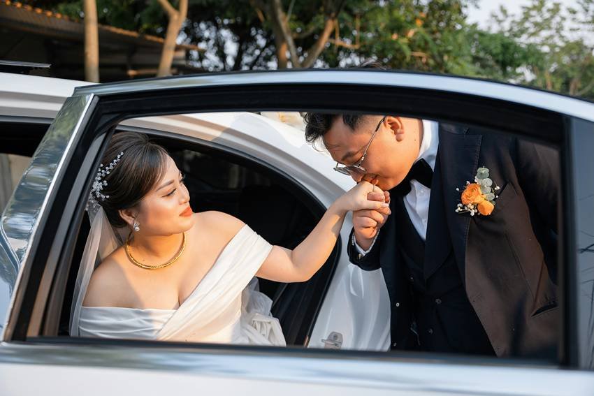 strange wedding customs