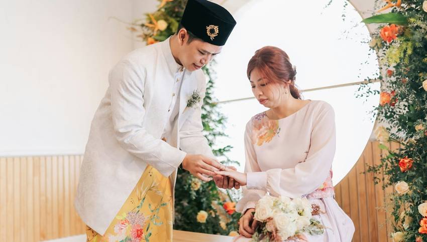 bizarre weddings around the world