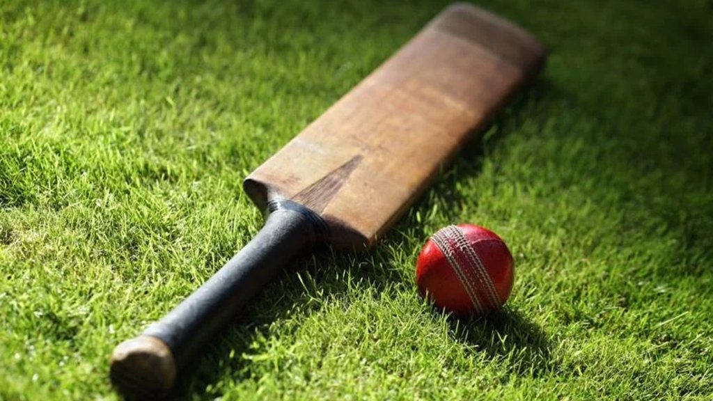 Cricketer on life support 17 years australian hit ball on neck fighting battle of life critical condition Cricketer on life support 17 years australian hit ball on neck fighting battle of life critical condition