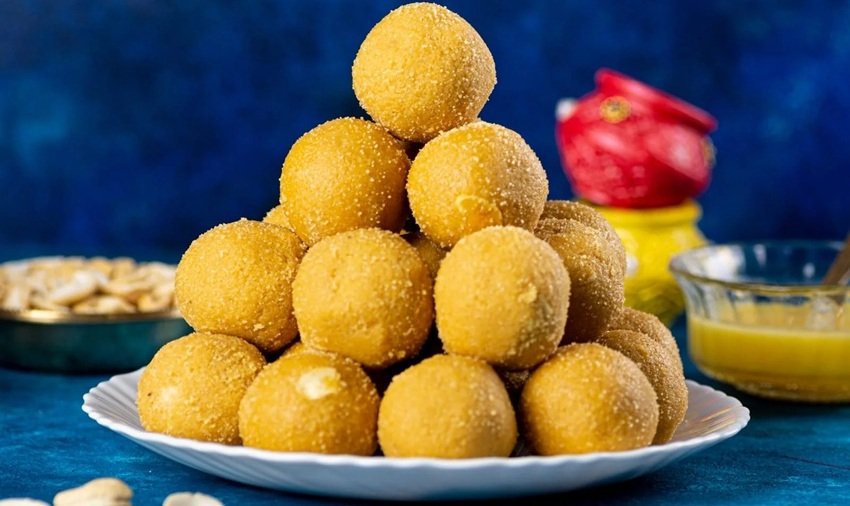 besan laddu