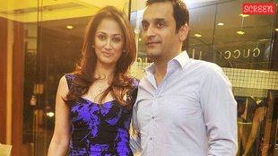 Gayatri joshi and her husband vikas oberoi