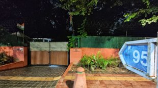 kejriwal bungalow| govt quarter| AAP