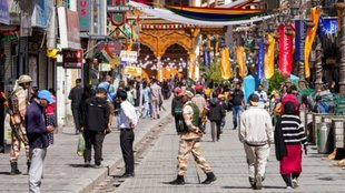 Sonam Wangchuk, Sonam Wangchuk profile, who is Sonam Wangchuk,