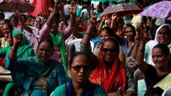 ‘वोट खरीदने की योजना…’, लड़की बहिन योजना में अनियमितताओं की रिपोर्ट के बाद फड़नवीस सरकार पर हमलावर विपक्ष