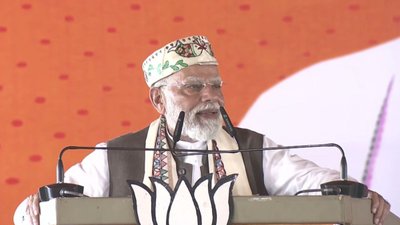 ‘बिहार को लालटेन की जरूरत नहीं है’, समस्तीपुर से पीएम मोदी ने सेट किया चुनावी माहौल