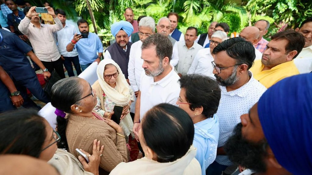 Rahul Gandhi,Haryana,IPS,Puran Kumar,Haryana IPS officer,