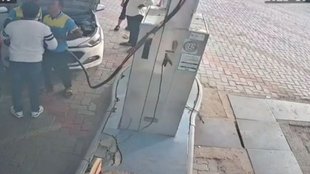 SDM, SDM viral video, refuelling dispute, petrol pump