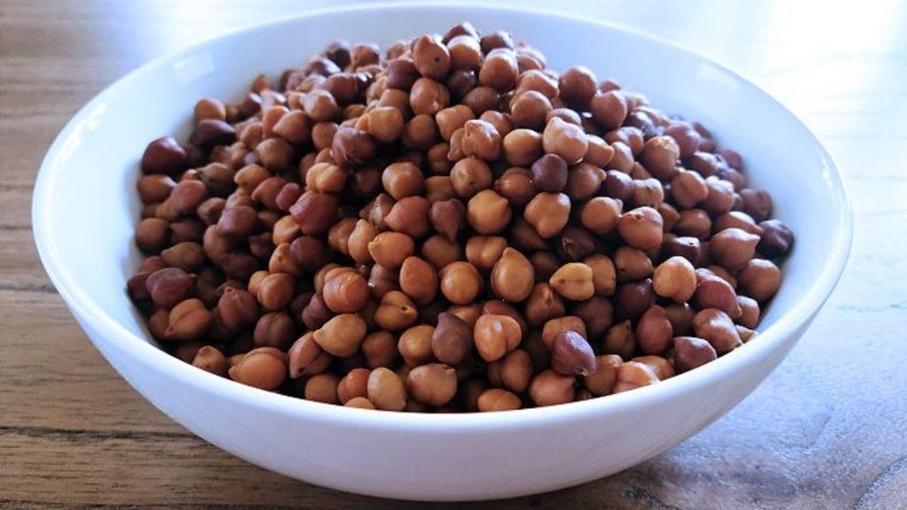 Soaked chickpeas in winter | sardi mein bheege hue chane khane chahie ya nahin | Ankurit Chana khane ke Fayde Soaked chickpeas in winter | sardi mein bheege hue chane khane chahie ya nahin | Ankurit Chana khane ke Fayde
