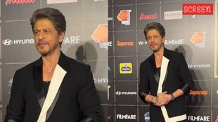SRK AT FF
