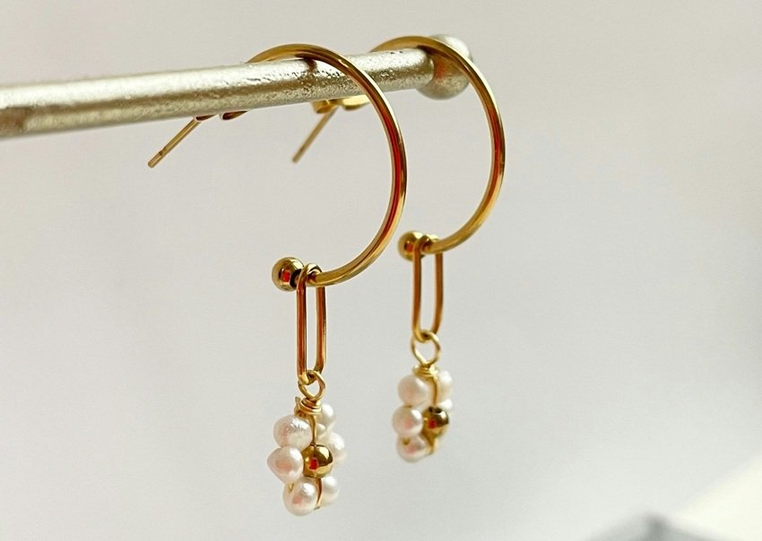 trendy earrings