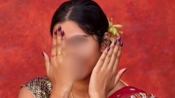 दावत खा कर घर लौटा पति, कमरा खोलते ही पत्नी को भतीजे के साथ ऐसी हालत में देखा, खो बैठा आपा, फिर जो किया वो उसकी हर तरफ चर्चा