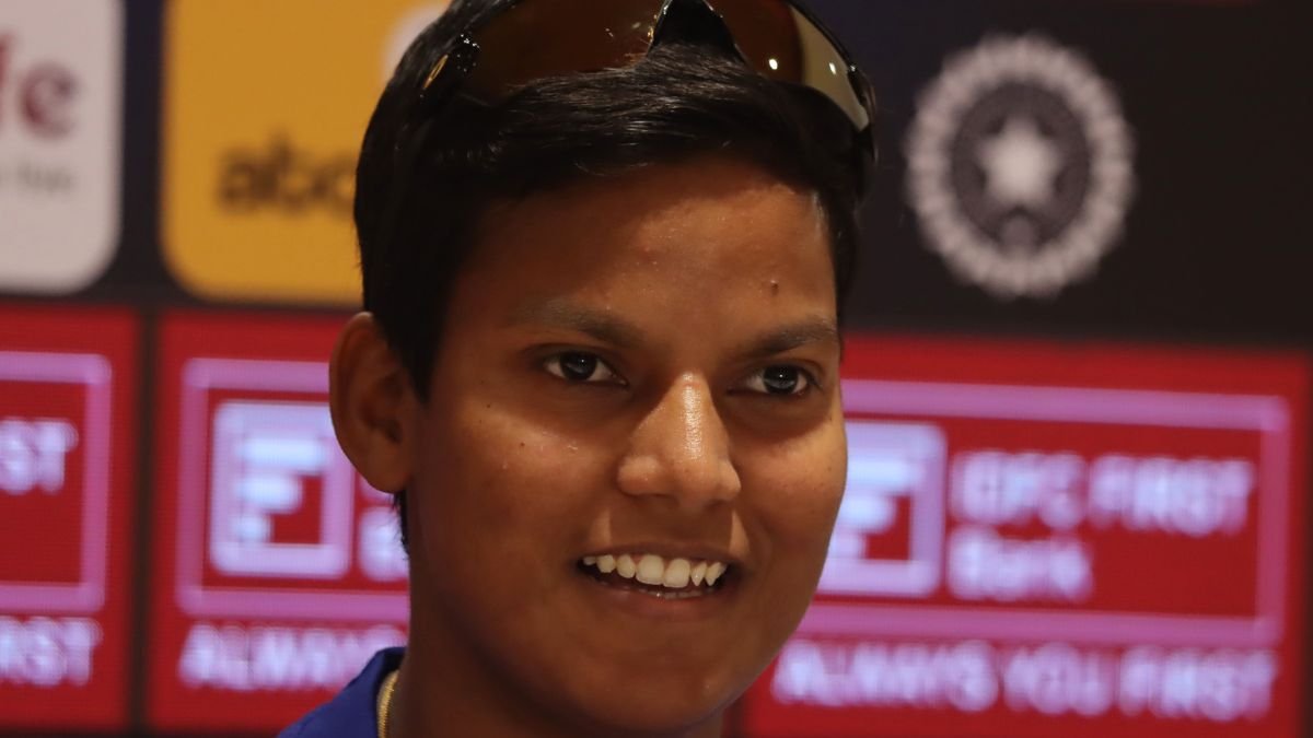 Deepti Sharma income