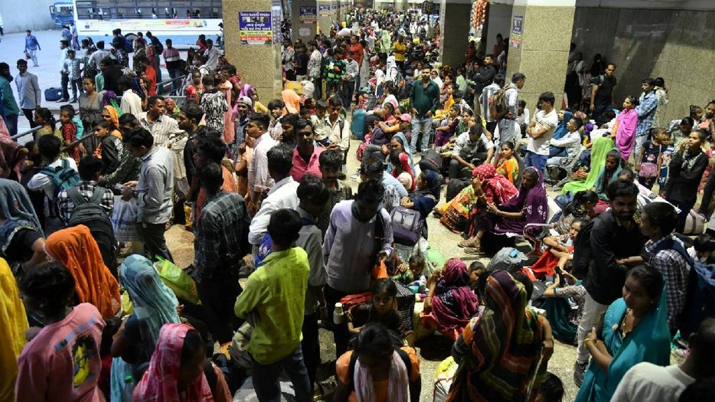 Bihari migrants Bihari migrants