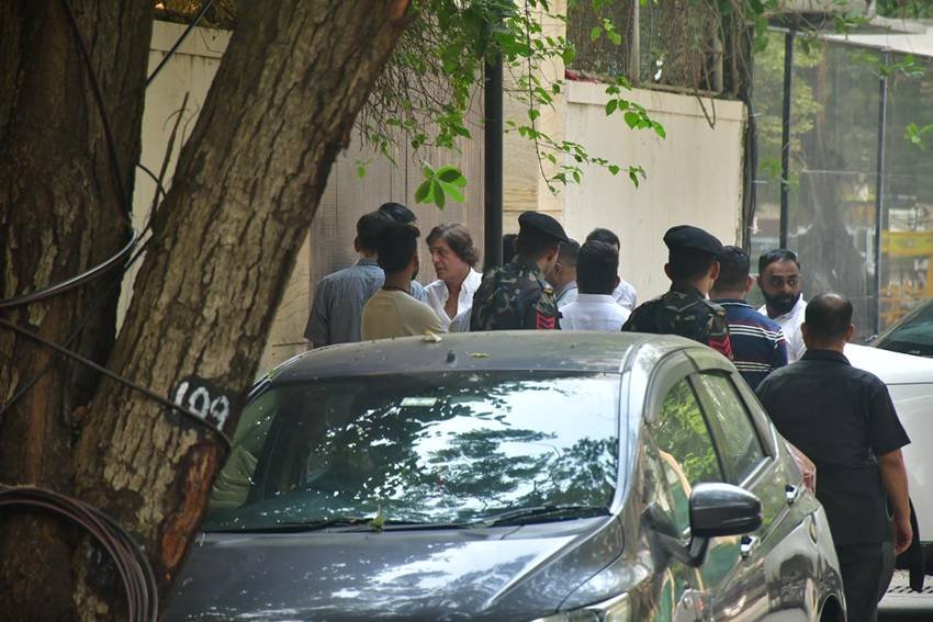 Saif Ali Khan visits Sunny Deol
