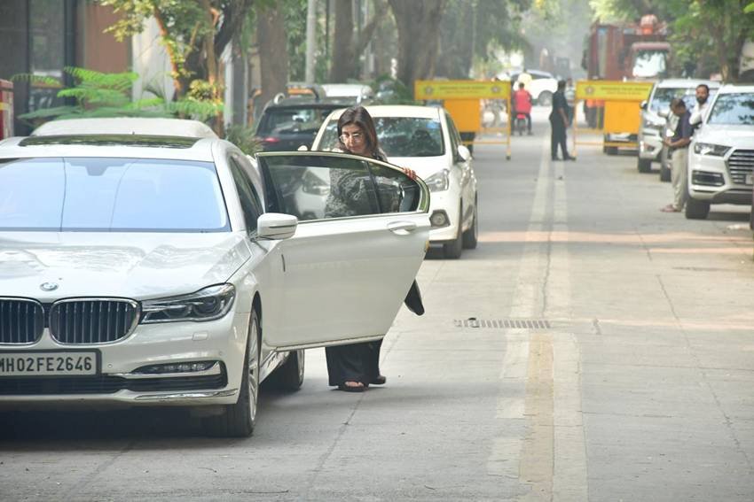 Stars gather at Sunny Deol house