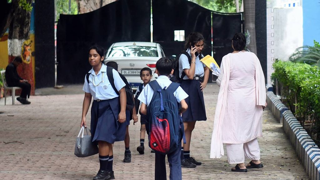 Delhi Suicide Case, Delhi Student Suicide Case, Delhi St Columba's School suicide Case