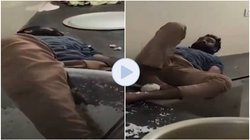 छात्रों के लिए बने चावल में पैर डालकर सो गया चौकीदार, नशे में था भंड; वायरल वीडियो देख आ जाएगी घिन