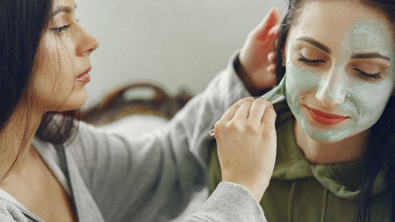 Ghar ki chijon se facial kaise karen | Step by step facial | How to Do a Facial at Home