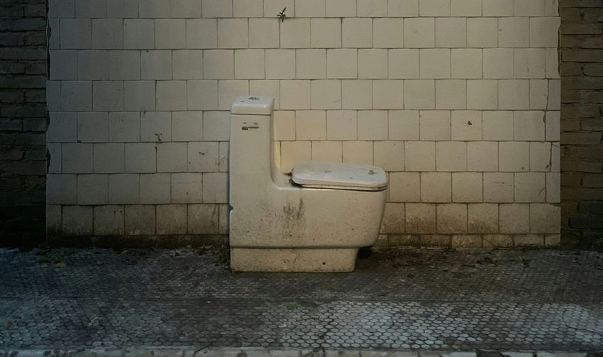 Flush mechanism history