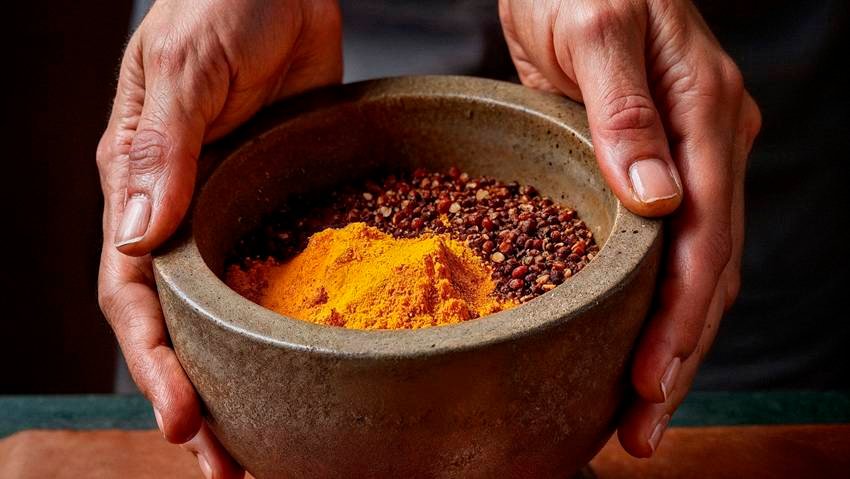 turmeric with milk benefits