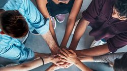 दुनिया मेरे आगे: माफ करना सच में आसान है? दर्द, सम्मान और न्याय के बीच कैसे करें फैसला?