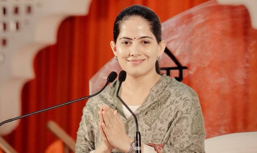 Jaya Kishori Quotes on couples