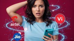 Jio-Airtel-Vi के 1 करोड़ से ज्यादा मोबाइल ग्राहकों को लग सकता है झटका, फिर महंगे होंगे रिचार्ज? 2GB डेटा के लिए 999 रुपये का खर्चा!