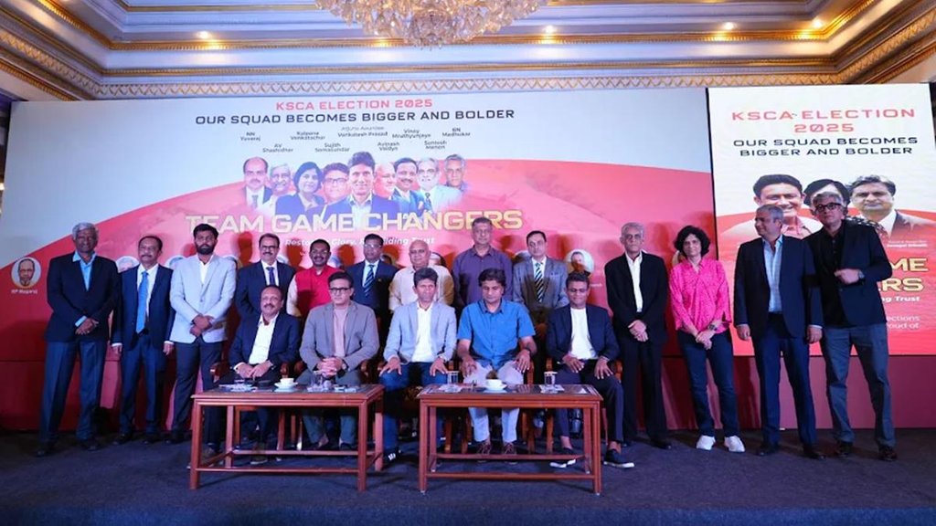 KSCA, Venkatesh Prasad, Javagal Srinath, Anil Kumble, RCB victory parade