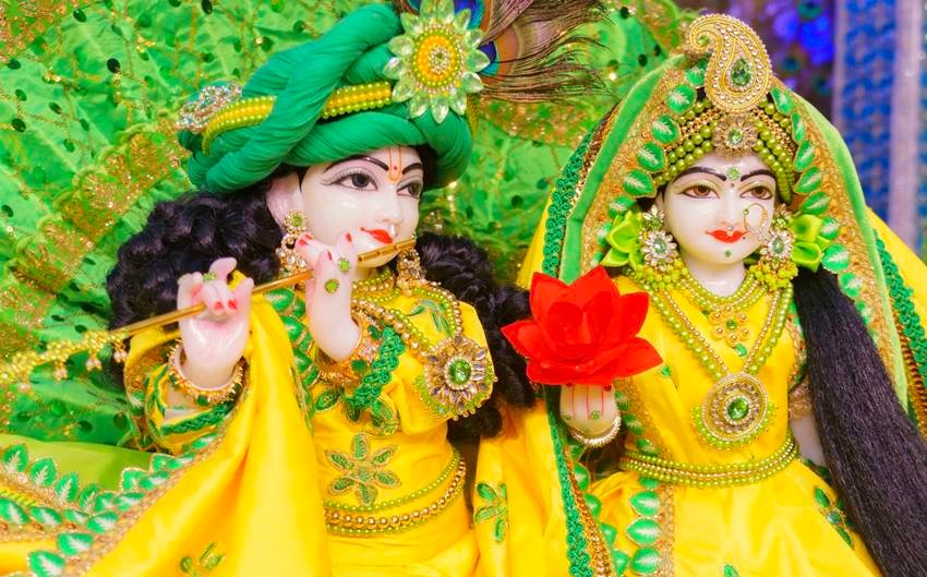 Laddu Gopal photo posting rules