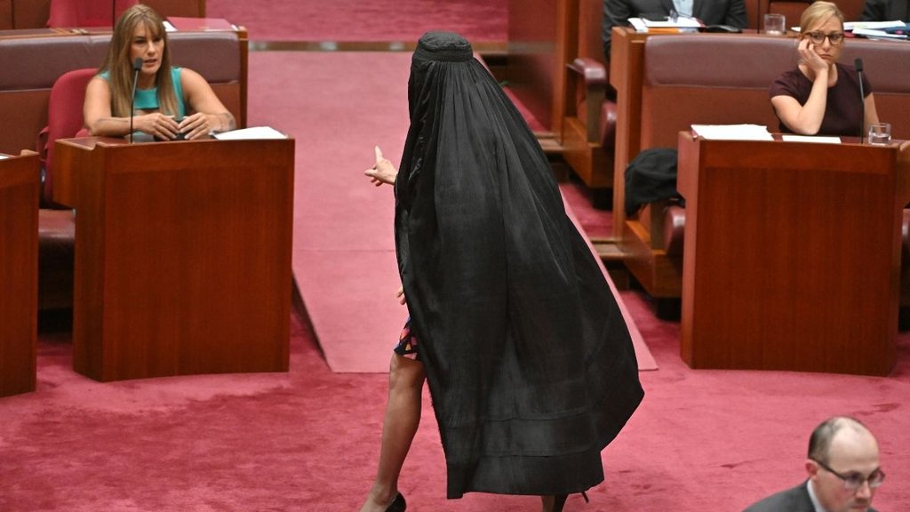 Who is Pauline Hanson, pauline hanson wears burka, senate shut down pauline hanson,