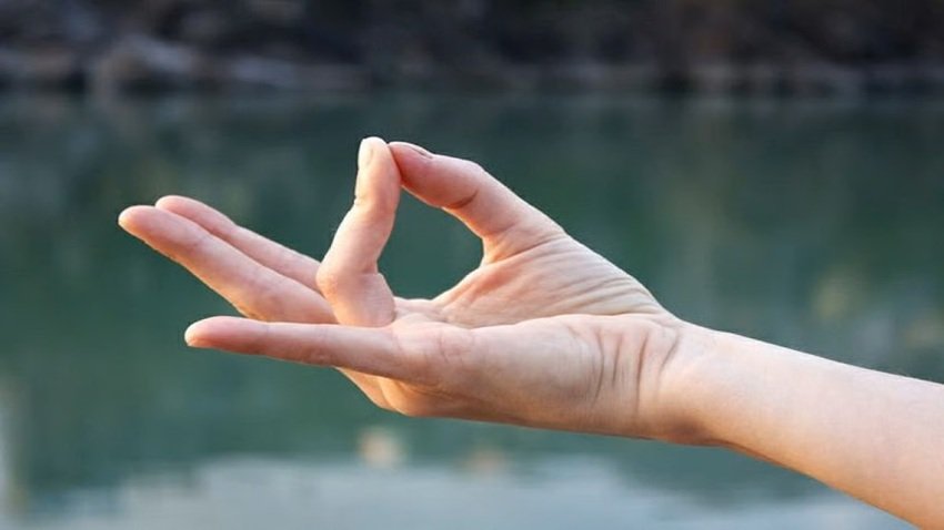 Prithvi Mudra