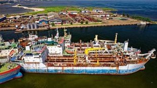 How much does India buy oil from Russia?, Who is the largest buyer of Russian oil?, भारत रूस से कितना तेल खरीदता है?