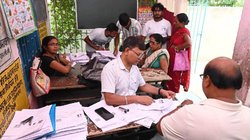 गाजियाबाद में 21 बीएलओ के खिलाफ मुकदमा दर्ज, नियम के हिसाब से हो सकती है जेल