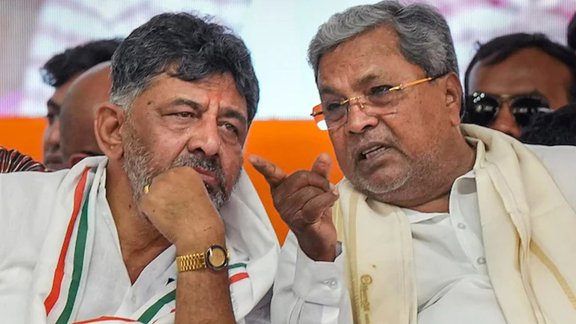 Siddaramaiah vs DK shivakumar, karnataka crisis, karnatka political crisis