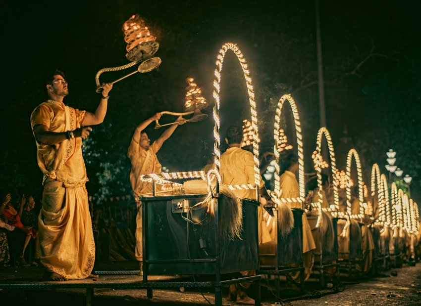 Spiritual meaning of Aarti