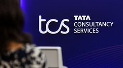 टाटा की कंपनी TCS फिर विवादों में, इस वजह से जा रही कर्मचारियों की नौकरी, जानें कौन सा एग्जाम बन रहा कारण