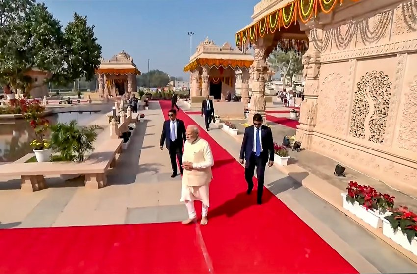 The saffron flag symbolizes faith, courage, and spiritual energy