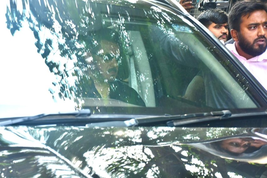 Dharmendra cremation