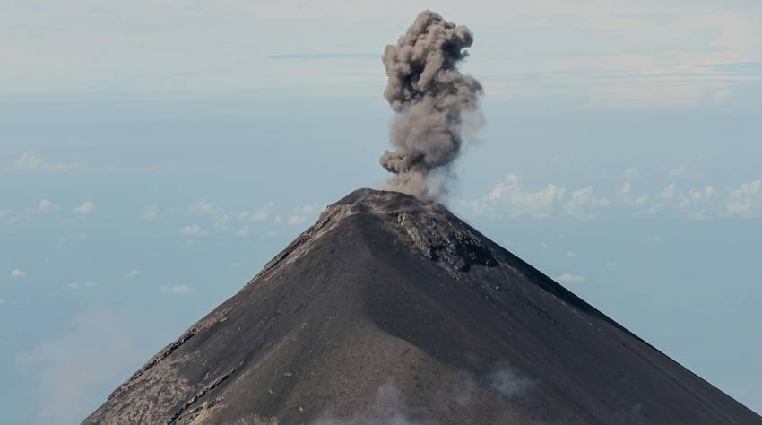ash clouds and flight safety