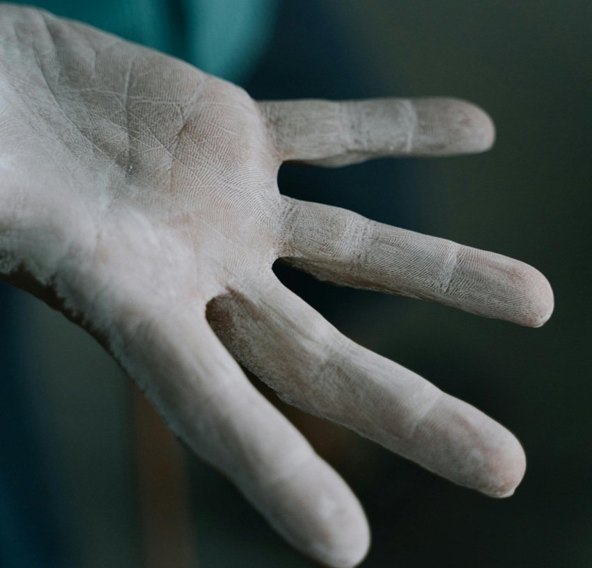 apply mustard oil on belly button