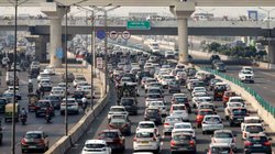 दिल्ली में आज से इन गाड़ियों की एंट्री पर बैन, किन्हें मिली राहत? यहां जानें सबकुछ