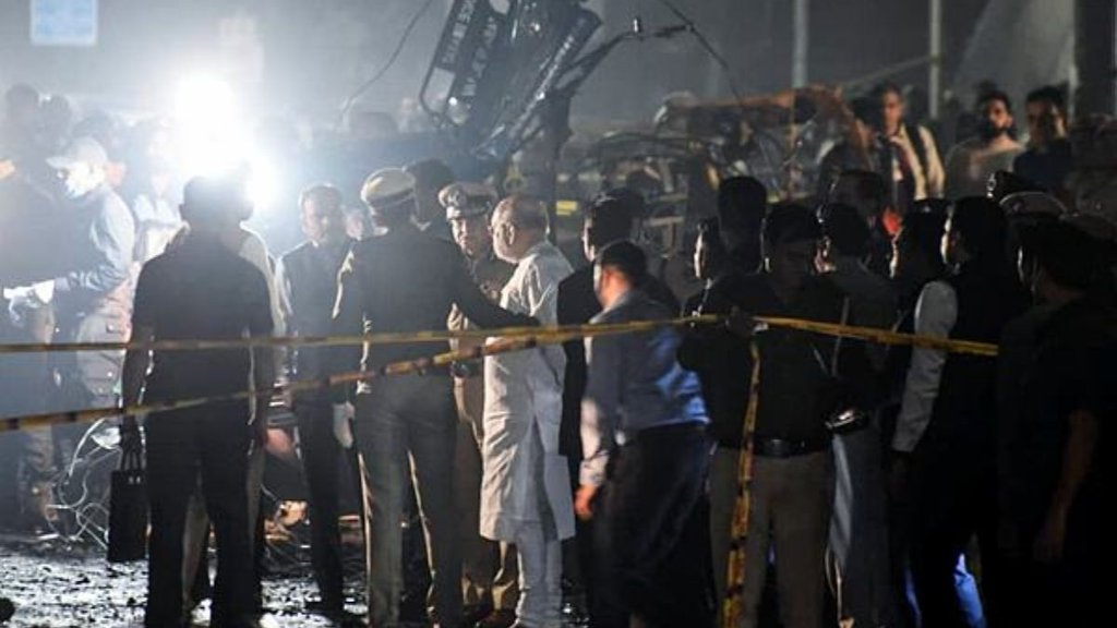 delhi | red fort | car blast | amit shah |