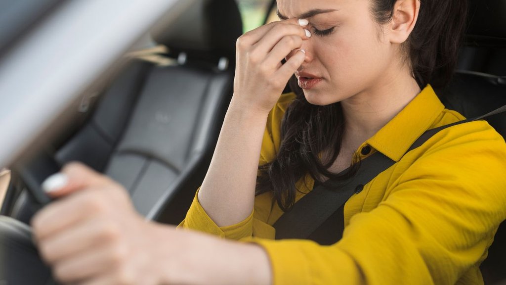 Feeling Nauseous While Traveling | Effective Ways to Relieve Motion Sickness | Safar mein ulti aaye to kya kare Feeling Nauseous While Traveling | Effective Ways to Relieve Motion Sickness | Safar mein ulti aaye to kya kare