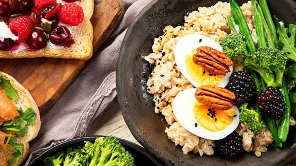 7 high protein breakfast recipes, protein rich breakfast for fitness, quick protein breakfast ideas, weight loss breakfast Indian, healthy breakfast recipes Hindi, protein breakfast in minutes, सुबह के लिए हेल्दी नाश्ता, फिट रहने के लिए क्या खाएं, muscle building breakfast, protein diet for fat loss, quick healthy breakfast ideas, वजन घटाने के लिए हाई प्रोटीन डाइट, प्रोटीन वाला नाश्ता, high protein breakfast in Hindi, healthy breakfast for weight loss, high protein breakfast, प्रोटीन रिच ब्रेकफास्ट, वजन घटाने के लिए नाश्ता, protein breakfast for weight loss, healthy breakfast high protein