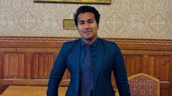 कौन है उत्कर्ष अमिताभ? AI ने बदली किस्मत, साइड जॉब से हर घंटे कमाता है ₹18,000