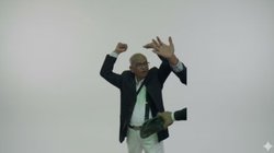 पूर्व CJI गवई पर जूता फेंकने वाले शख्स की पिटाई, वकीलों ने कोर्ट परिसर में चप्पलों से धुना