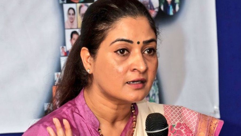 Jantar Mantar Protest Alka Lamba, Police Assault Alka Lamba, Womens Reservation Alka Lamba, Jantar Mantar Protest Alka Lamba, Police Assault Alka Lamba, Womens Reservation Alka Lamba,