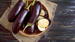 Baingan Khane Ke Nuksan, Harmful Effects of Eating Brinjal, Baingan Ke Nuksan, Who Should Avoid Brinjal, किन लोगों को नहीं खाना चाहिए बैंगन? who should avoid eating brinjal, side effects of brinjal, brinjal health risks, who should not eat eggplant, eggplant side effects, brinjal allergy symptoms, is brinjal bad for health, brinjal and digestion problems, बैंगन खाने से कौन सी बीमारी बढ़ती है, brinjal side effects for stomach, disadvantages of eating brinjal daily, किन लोगों को बैंगन नहीं खाना चाहिए, बैंगन खाने से नुकसान, बैंगन खाने के साइड इफेक्ट, बैंगन किसे नहीं खाना चाहिए, बैंगन खाने से एलर्जी, बैंगन किन बीमारियों में नहीं खाना चाहिए