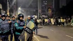 बांग्लादेश में वीजा ऑपरेशन को लेकर भारत का बड़ा फैसला, इस केंद्र में अगले आदेश तक सेवाएं निलंबित